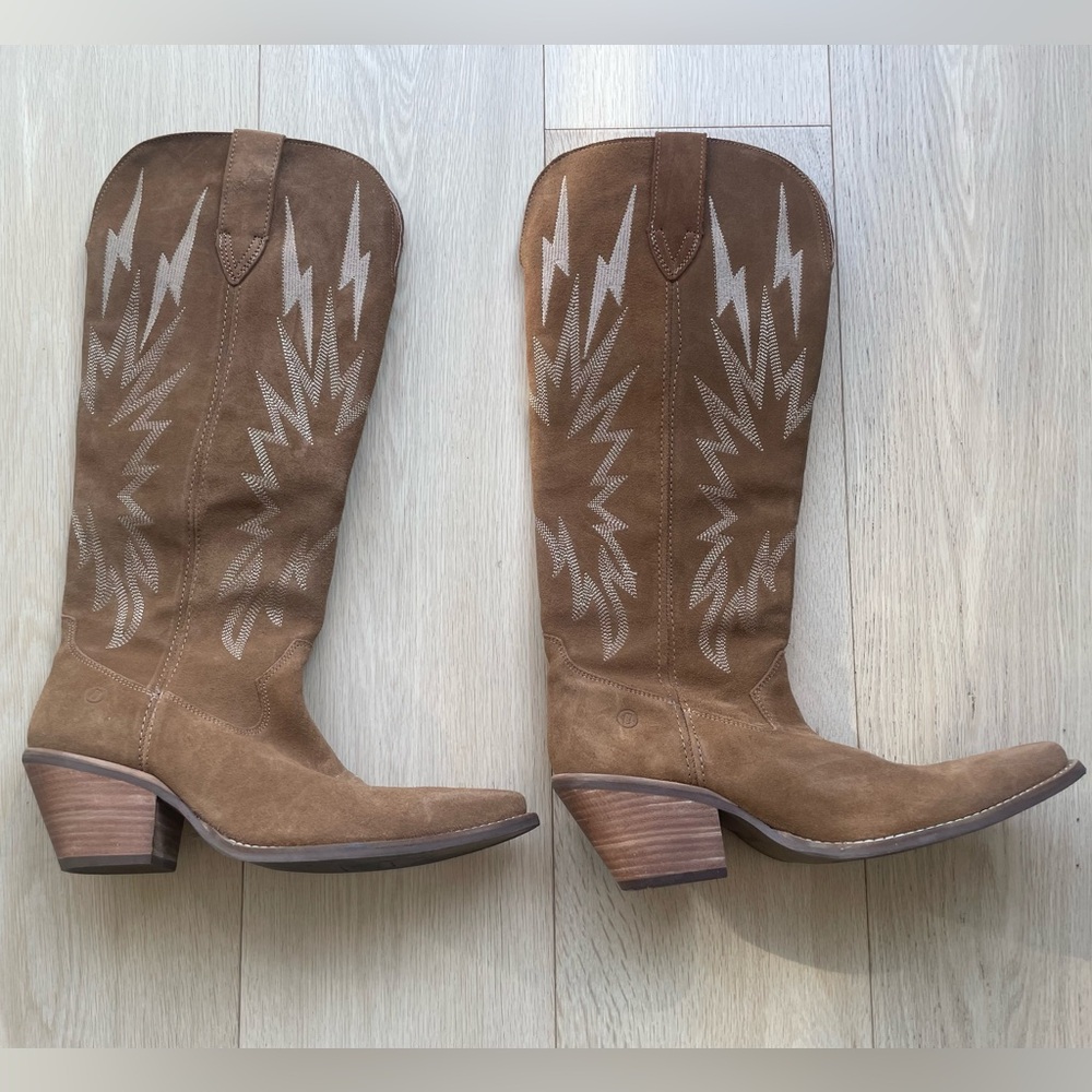 Dingo Tan Heeled Western Boots